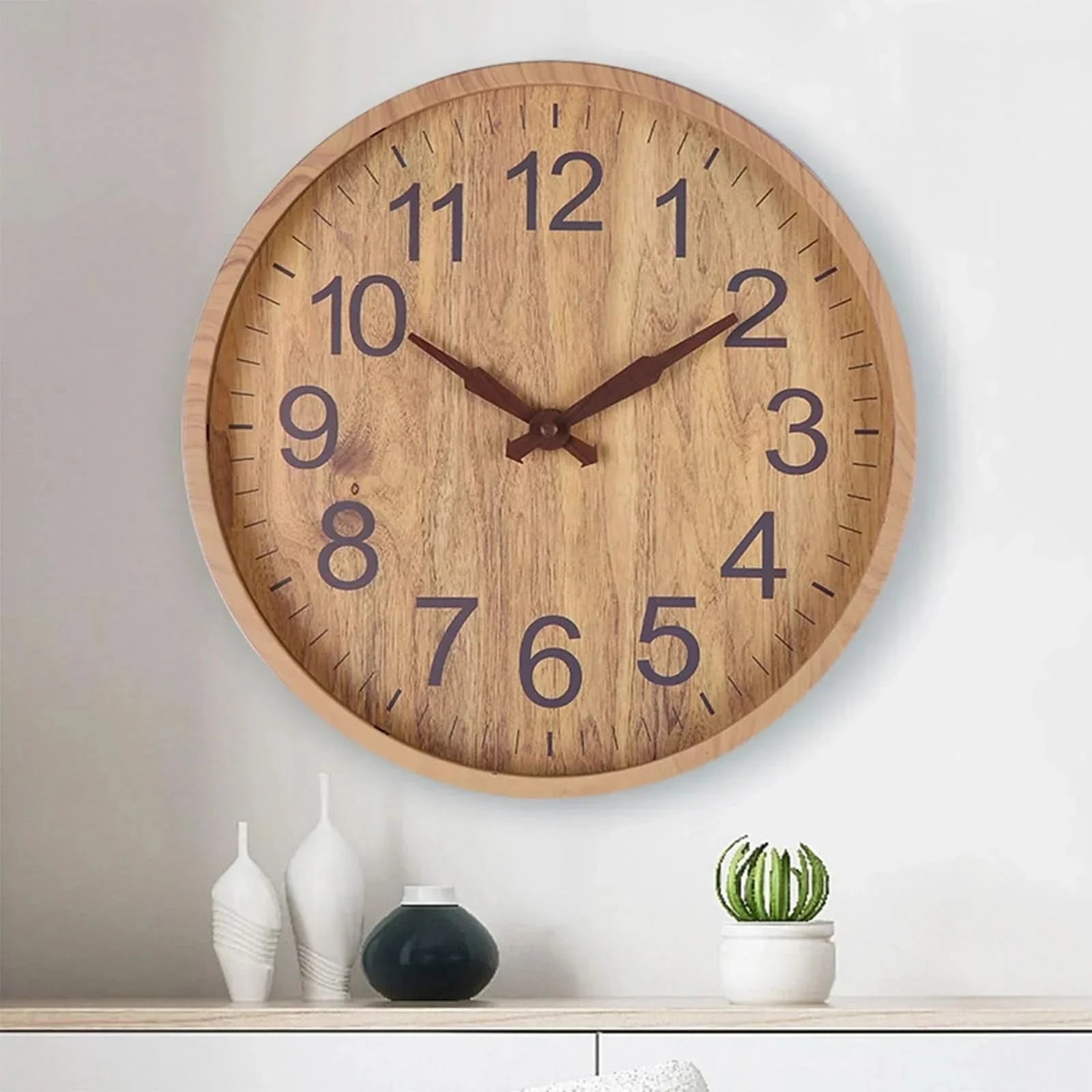 Trævægur i minimalistisk design
