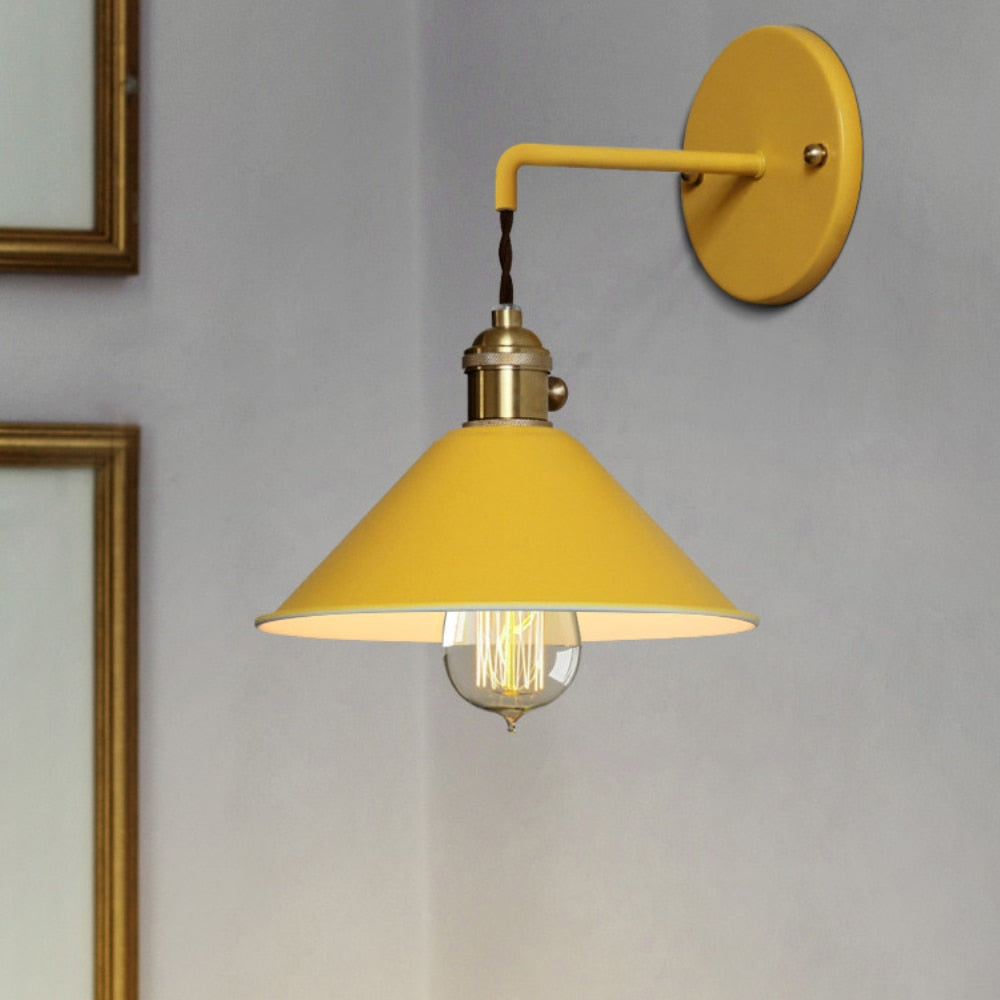 Væglampe i Vintage Stil med Farverigt Design