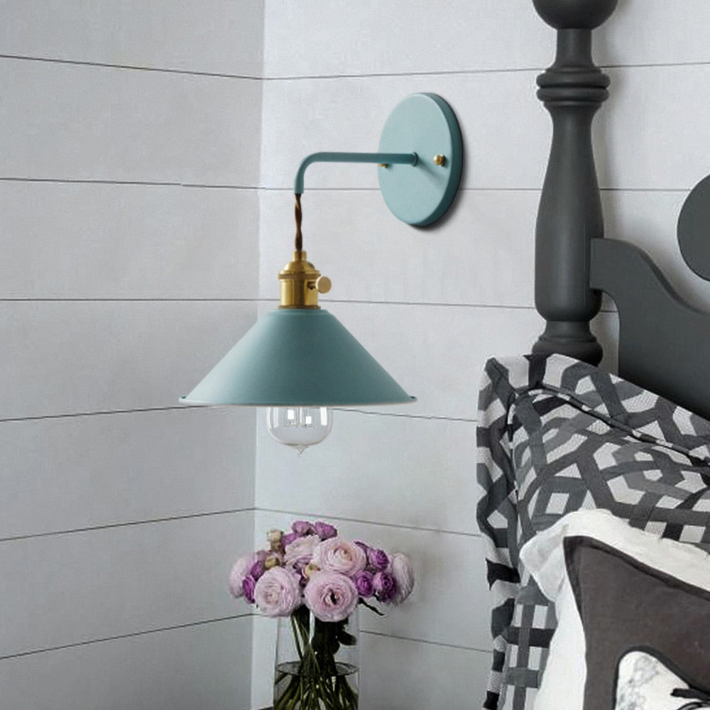 Væglampe i Vintage Stil med Farverigt Design