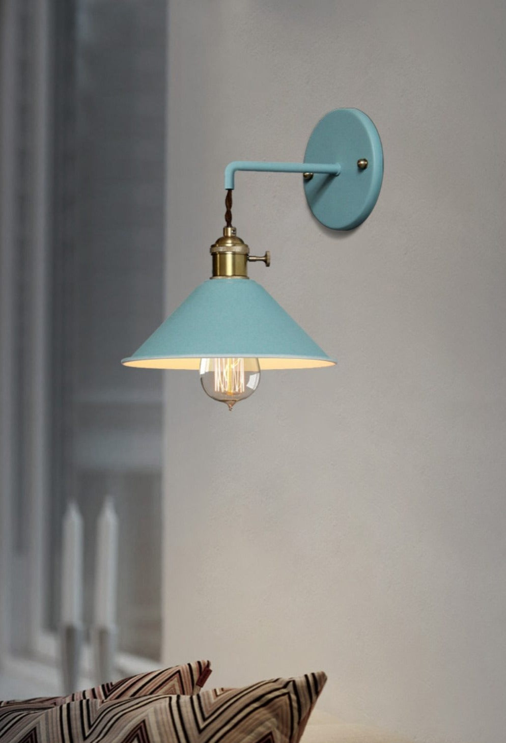 Væglampe i Vintage Stil med Farverigt Design