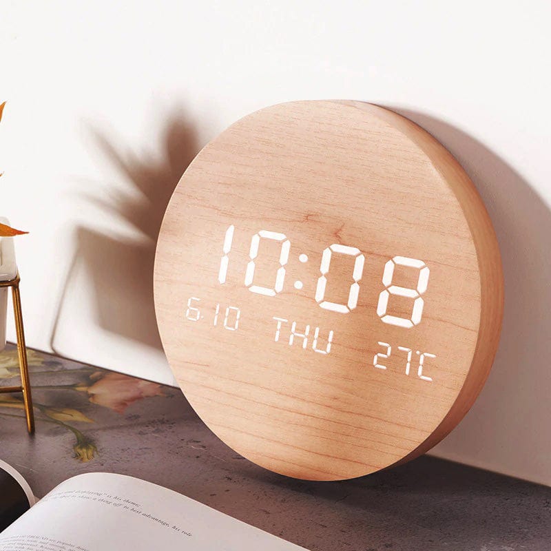 Vægur Svenna med Minimalistisk Design