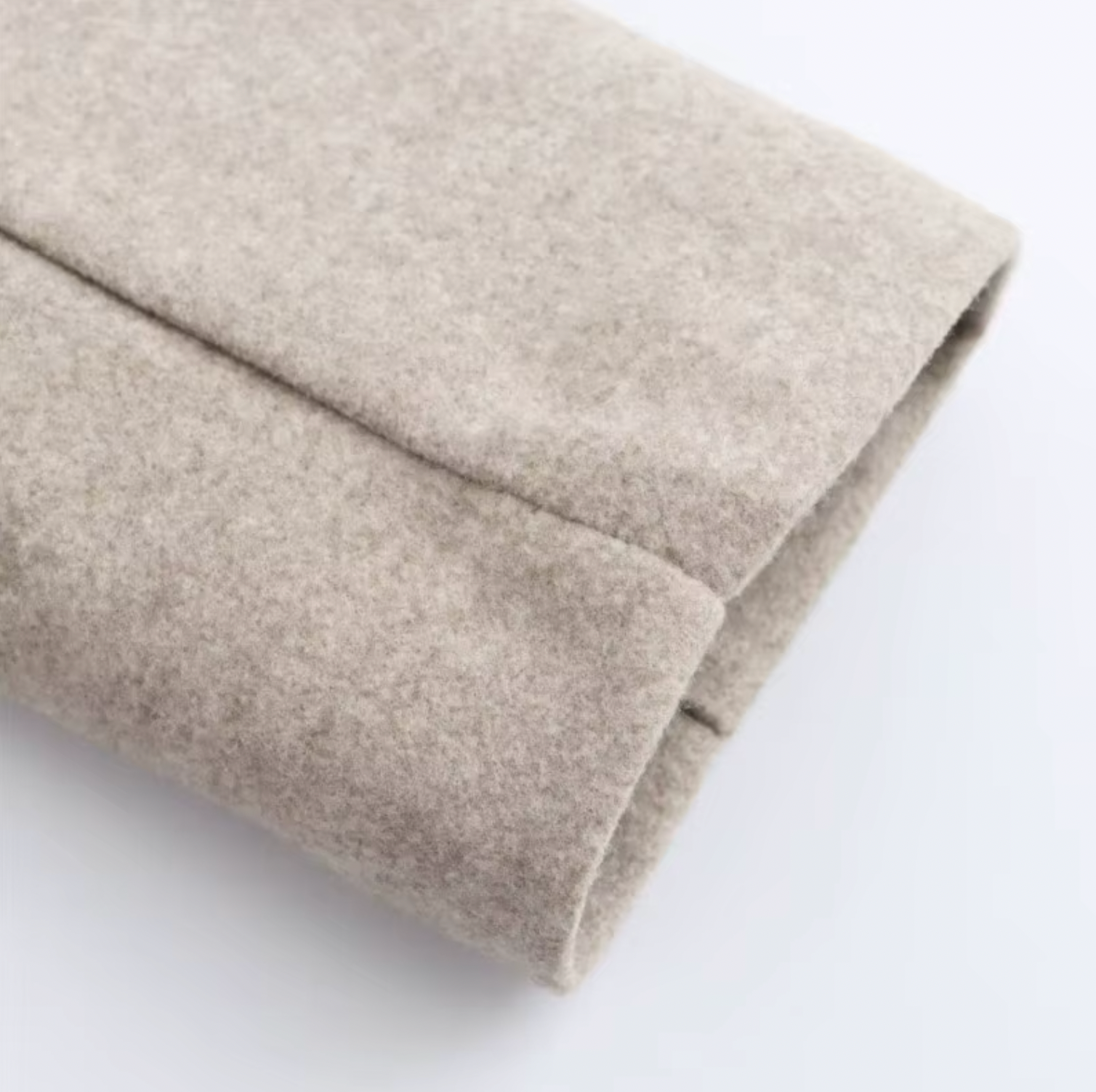 Dame Beige Dobbeltbrystet Trenchcoat med Faux Fur Krave – Bælte Langline Design
