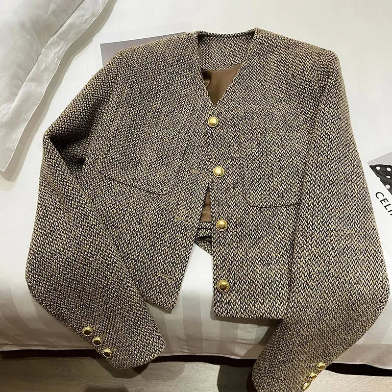 Kvindernes Cropped Blazer – Skræddersyet Pasform med Guldtonede Knapper