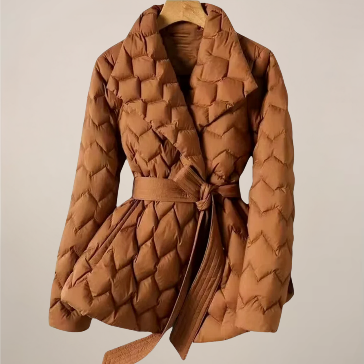 Kvinders Puffer Jakke – Quiltet Design – Bælte i Taljen – Elegant Pasform