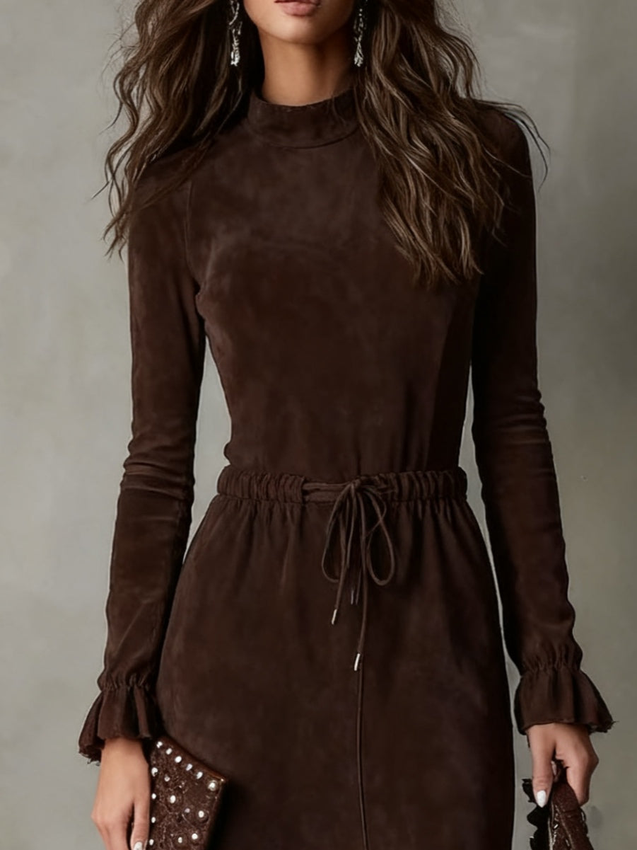 Isla | Suede Midi Kjole med Bindebånd i Taljen