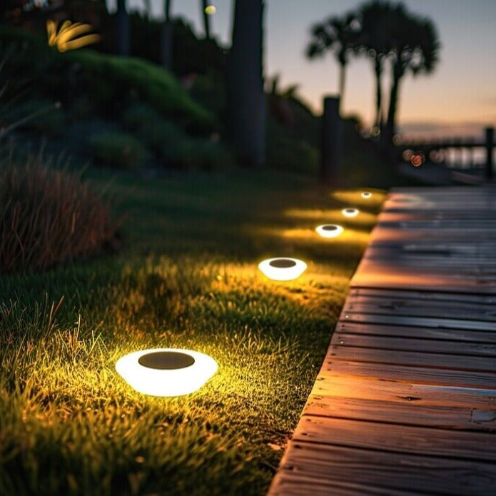 SolarGlow LED Grondlamper | Lys op i dit udendørsområde med stil-zarada.dk