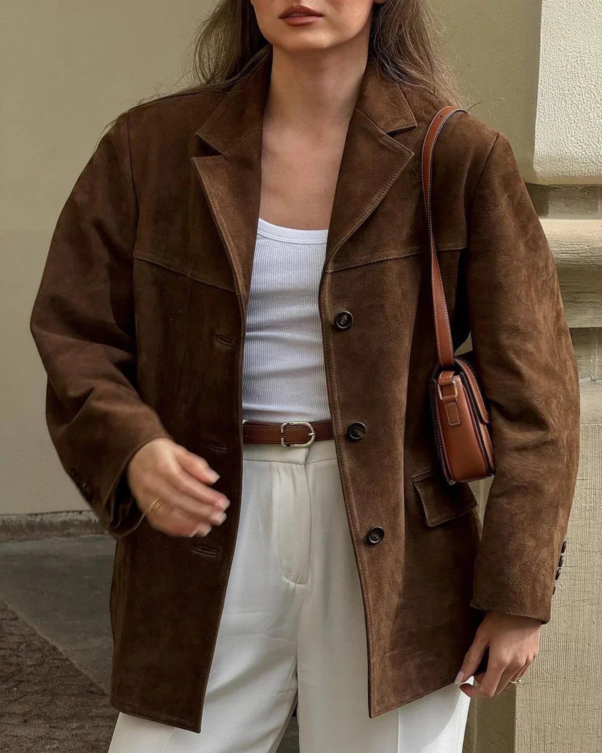 Sienna Suede Blazer til kvinder – Elegant jakke med moderne snit i brun ruskind