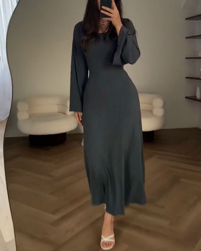Lang Strikket Kjole Med Lange Ærmer Og Talje For Kvinder | Velegnet Til Hverdagsoutfits