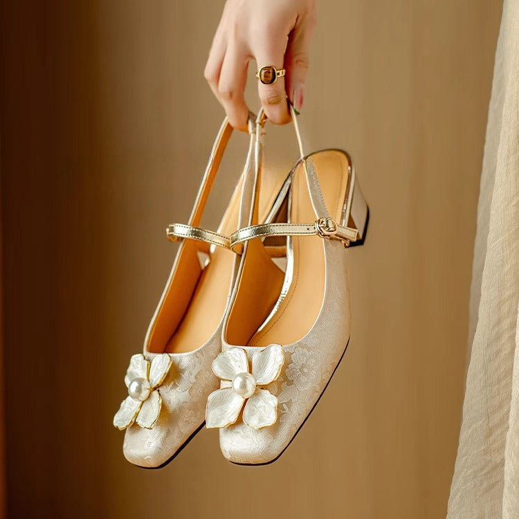 Annie | Eloise Elegante Pumps