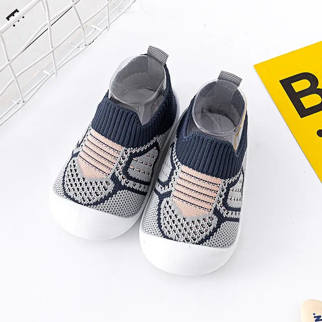 TinyTreads Slip-Ons | Åndbare skridsikre sko i mesh-zarada.dk