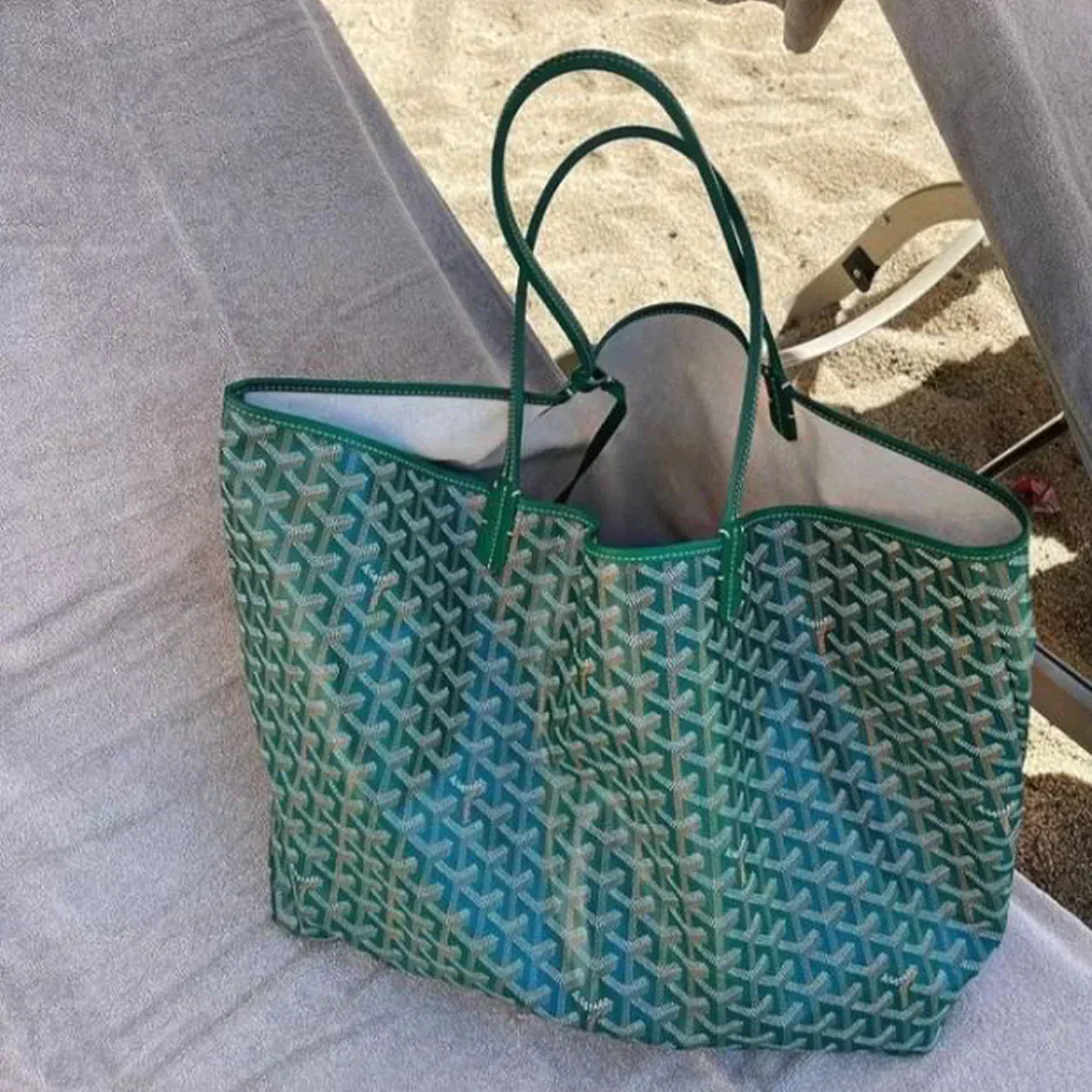 Luksuriøs Shopper Taske | Elegant og Rummelig | Bordeaux