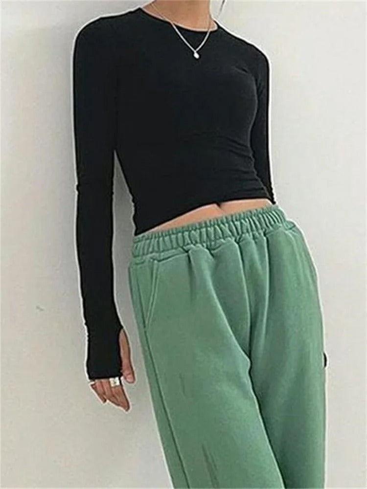 Slim Fit-top med rund hals til kvinder
