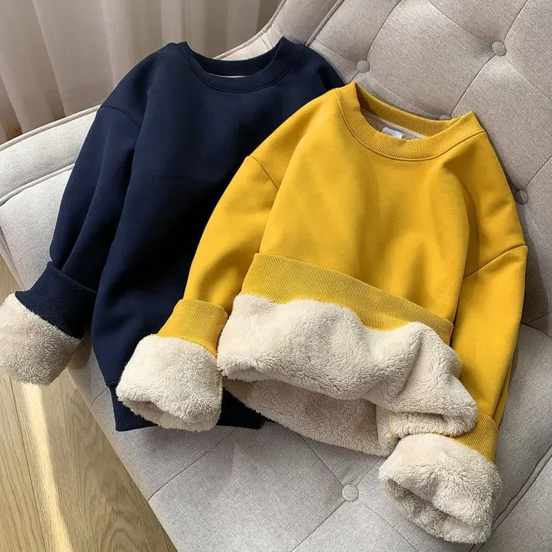 Fleeceforet sweatshirt med rund hals til kvinder