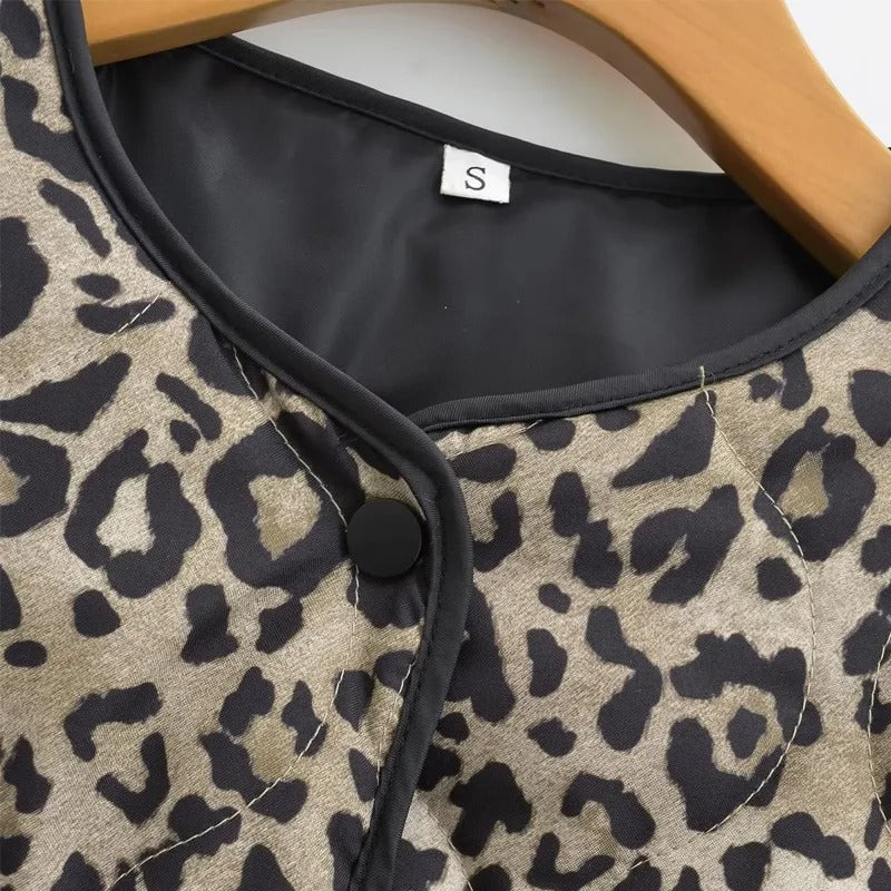 Leopard-vatteret jakke til kvinder