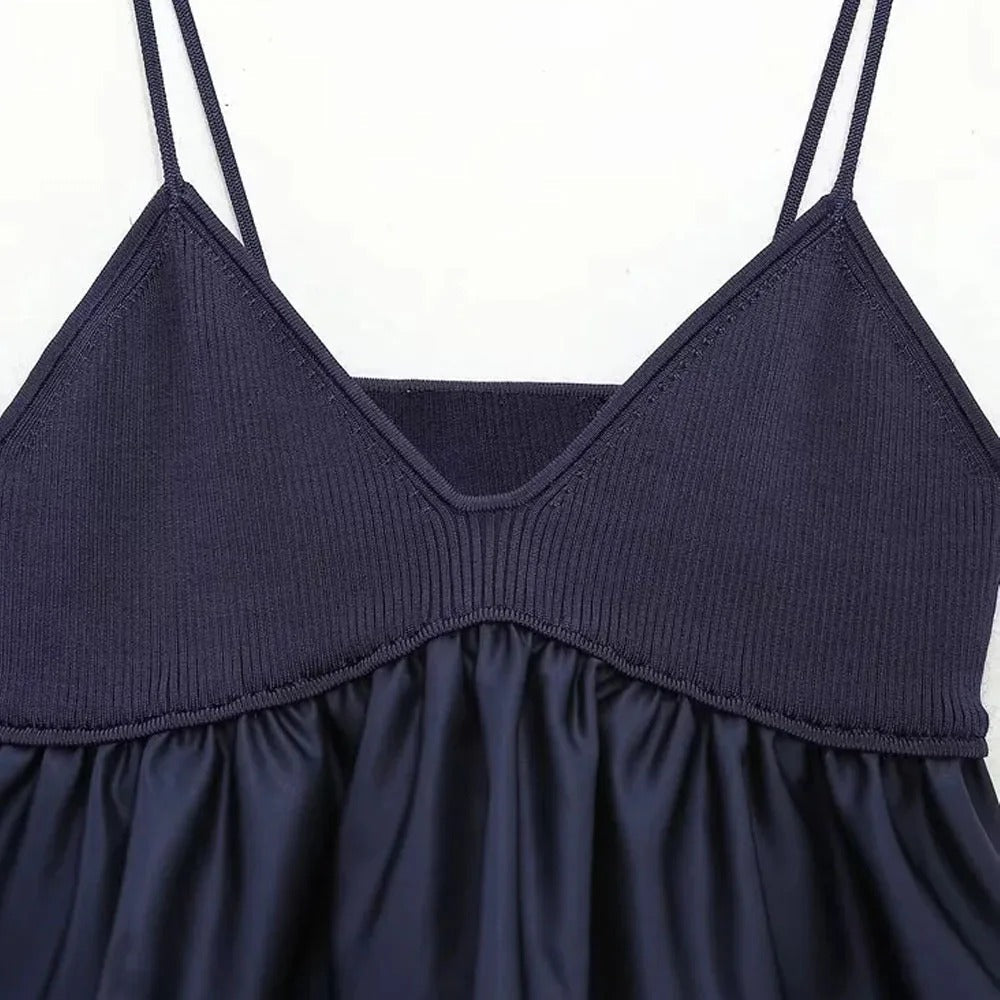 Plisseret smockbluse med V-hals til kvinder